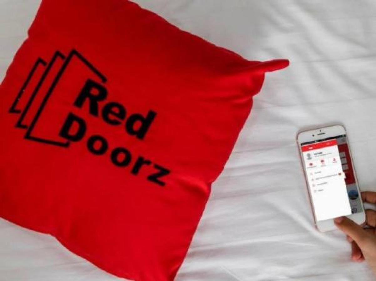 Reddoorz Plus Near Jalan Baru Bogor Exterior foto